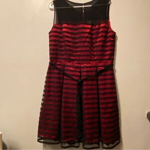 J. Taylor Striped Red and Black Kids Dress Size 14 Sleeveless Tie Back Zip Girls
